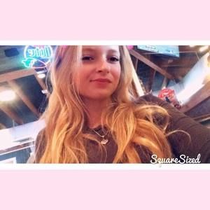 Meet your Posher, Natalie